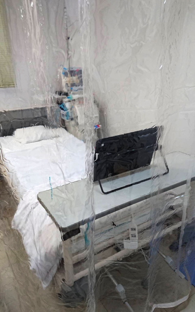 体調のすぐれない患者様用に準隔離透析ベッドを用意しております。